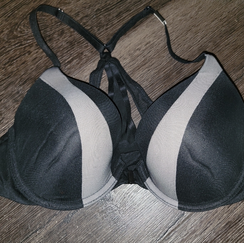 Victoria's Secret 32D Body by Victoria Bra